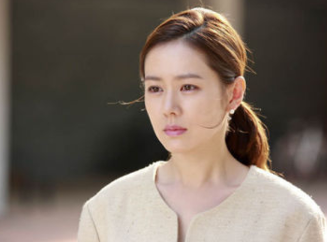 韩国十大最美女明星排行榜:宋慧乔仅第七,颜值爆表