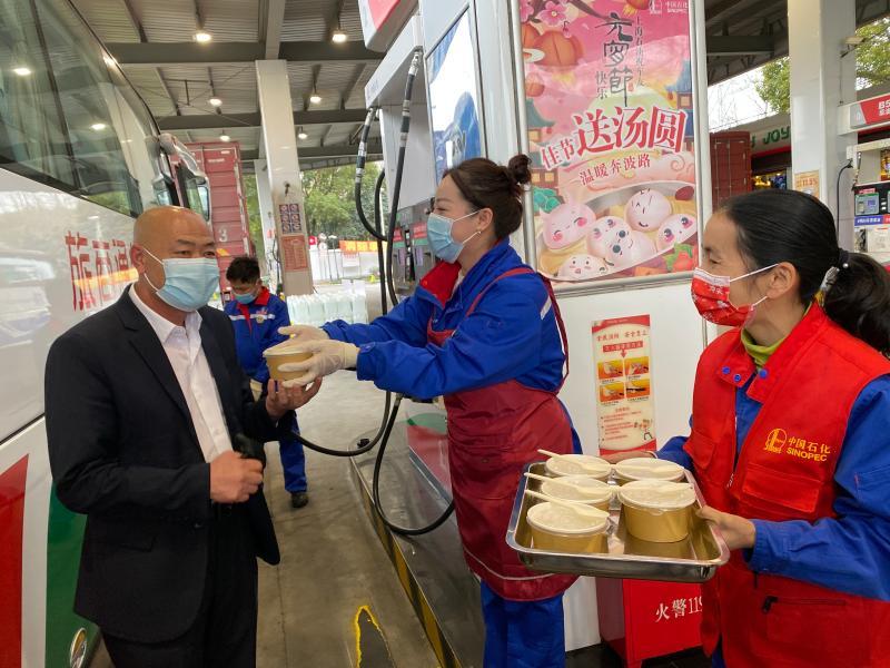 明月何时照我还打一成语是什么_明月何时照我还配图