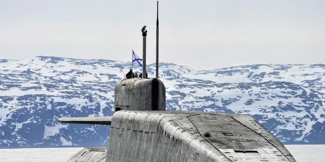 俄罗斯gdp相当于一个广东_俄罗斯国旗