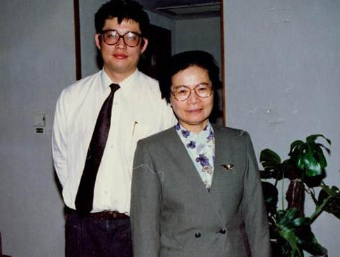 1960年毕业回国,聂力被分配到第五研究院,这是我国首个导弹研究机构