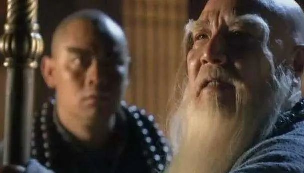 再回五台山,师父居然说鲁智深杀人放火不易,是在批评鲁智深吗