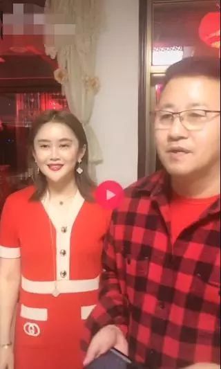 小19岁娇妻撞脸赵本山徒弟关婷娜|王长贵|赵本山|王小宝|关婷娜|吴琼