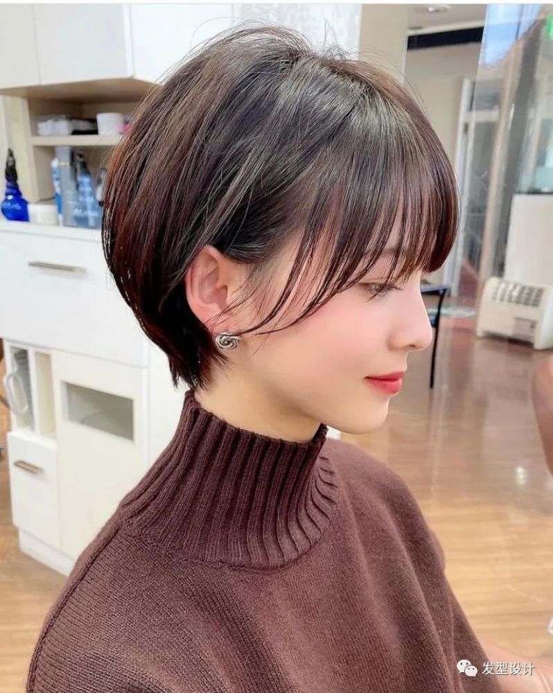 小圆脸短发