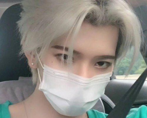 洋大人口罩_七鹤大人不戴口罩图片