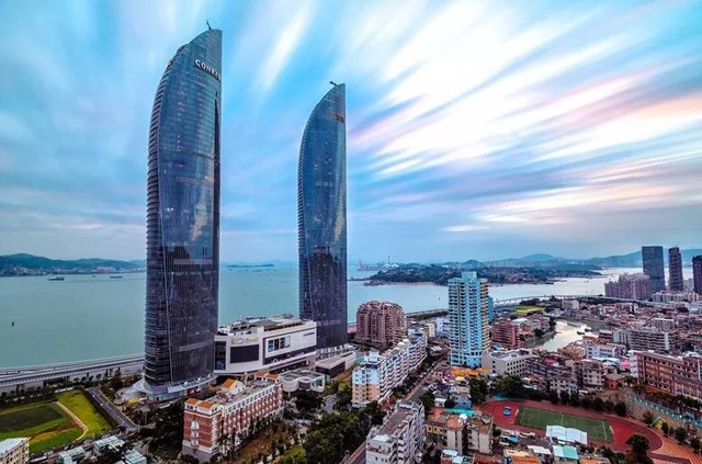 厦门的gdp_厦门大学(2)