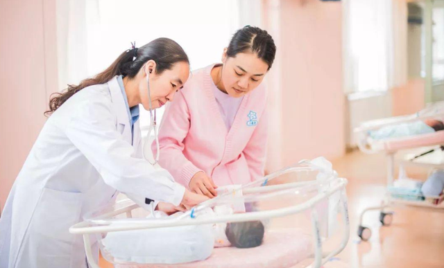 2020年中国出生人口1003万_2020年中国人口结构图