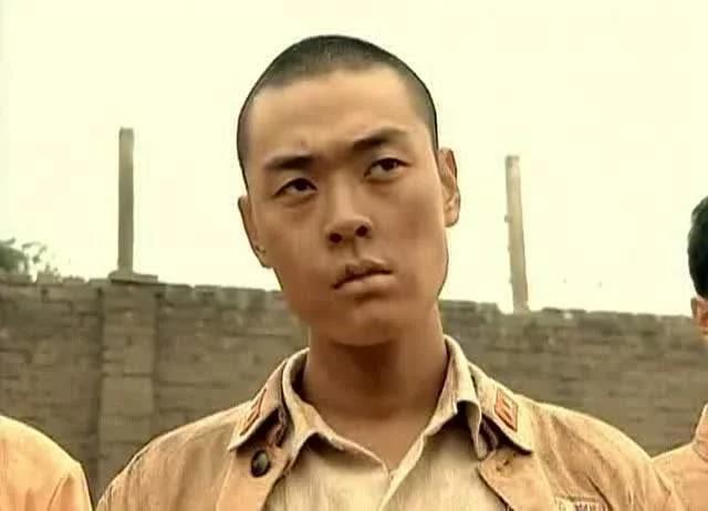 张桐:为拍戏导致双眼失明,身患抑郁不退缩,换女装亮相