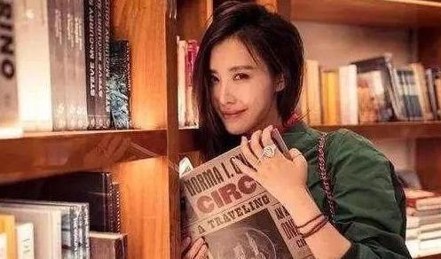 田朴珺的上位史:仅是嫁给比父亲还大5岁的王石?不,没那么简单