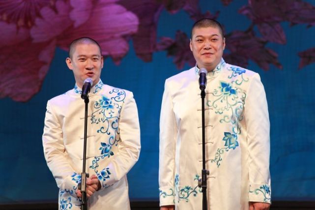 曹云金走投无路商演捞金?简陋小舞台说相声,被网友骂吃老本