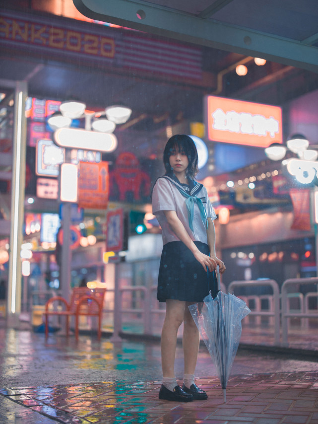 jk少女 今天下雨了呢