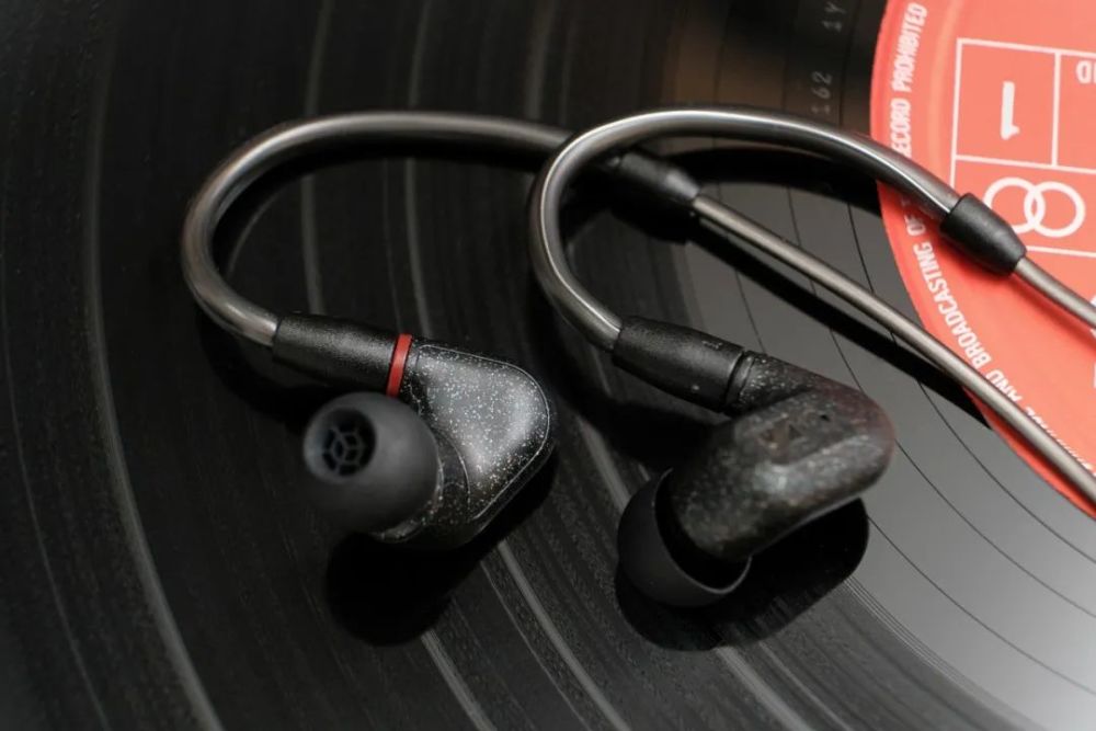 回归hifi本源森海塞尔ie300入耳式耳机简评