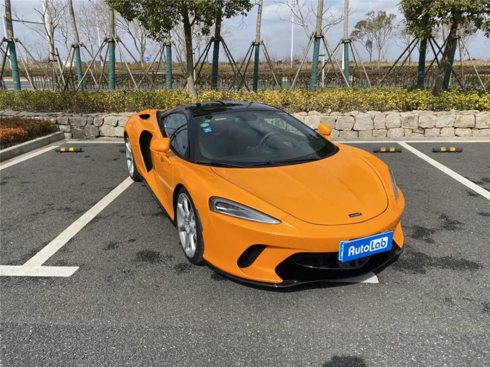 豪车也超值|不到200万的迈凯伦gt,竟然又快又能"装"_腾讯新闻