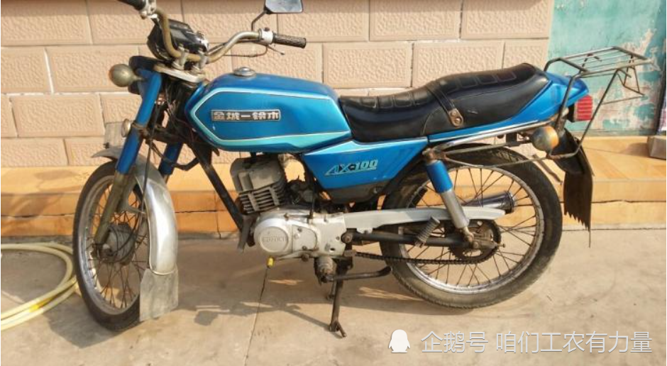 铃木出品的ax100系列二冲程摩托车,有人记得它么?我想它了