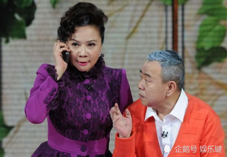 蔡明毒舌怼潘长江是"老裤头,老搭档合作包容又默契