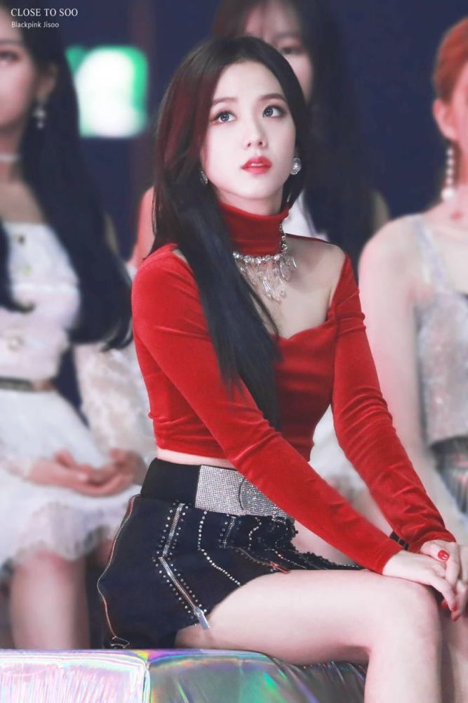 blackpink jisoo美图 颜值太能打了