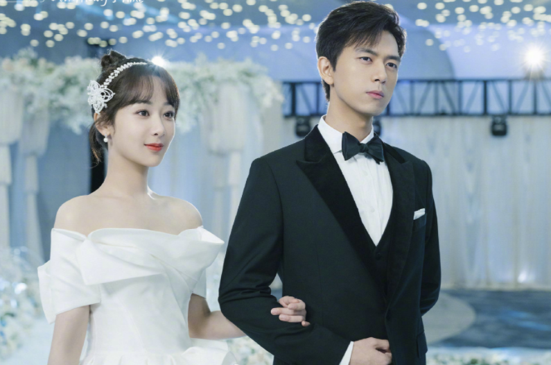 《我的时代》世纪婚礼,两对新人养眼,佟年韩商言吻戏太甜