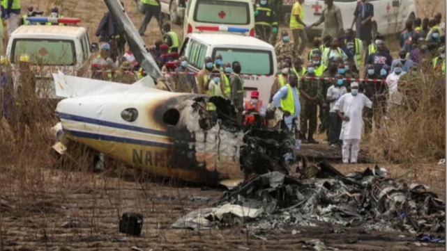 尼日利亚一架战机发生坠毁事件,西方为何将目光转向东方?