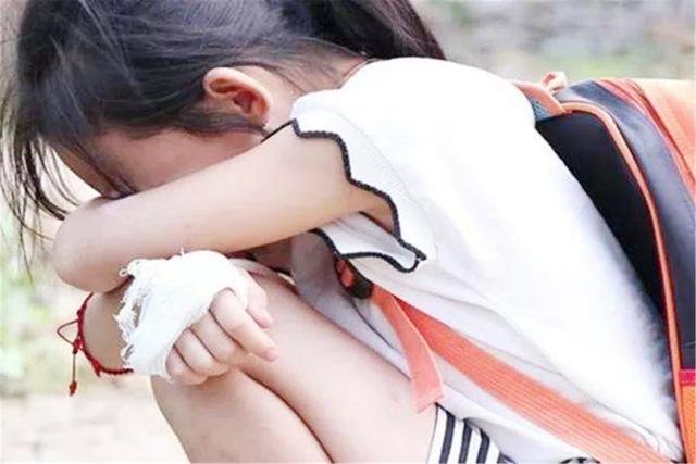 女生初潮来临后会停止长个不要早于此年龄否则多半是小矮个