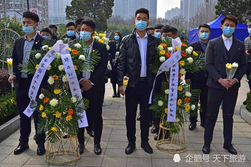 烈士家乡字圣故里民众争相祭奠王焯冉烈士