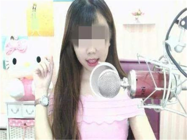 19岁女主播勇敢发声，揭开团播光环下的利益链条与青春陷阱