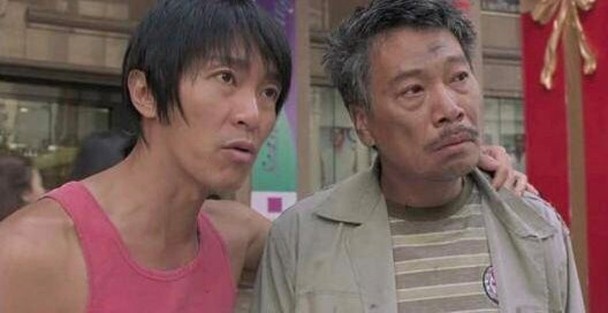 吴孟达临终一幕_听到亲人呼唤,他用力睁开双眼,表情令人心酸
