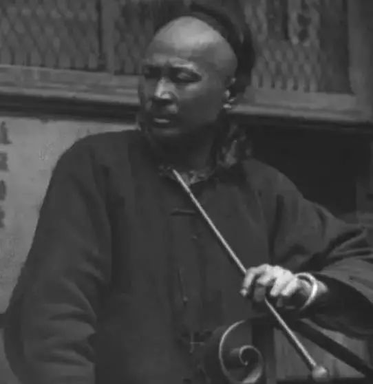 厉以宁 鸦片战争时 经济总量