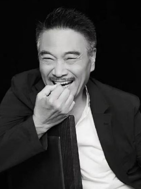 吴孟达追思会于昨晚举行，王晶、汪明荃等众多知名明星含泪悼念，现场这幕太催泪（视频/组图） - 7