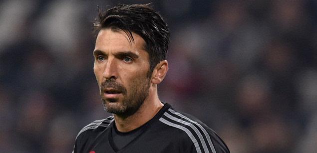 尤文真正的老大哥,意大利的传奇,足坛历史上伟大的守门员—布冯