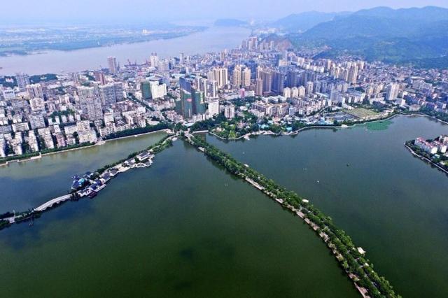 阳新的经济总量_阳新高速规划图(2)