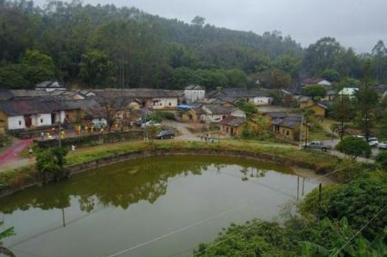 广东gdp最高的县城_广东各市2020年gdp(2)