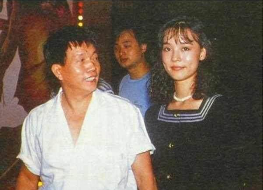 翁静晶:一婚大30岁刘家良,二婚何鸿燊堂侄,资产不留给子女