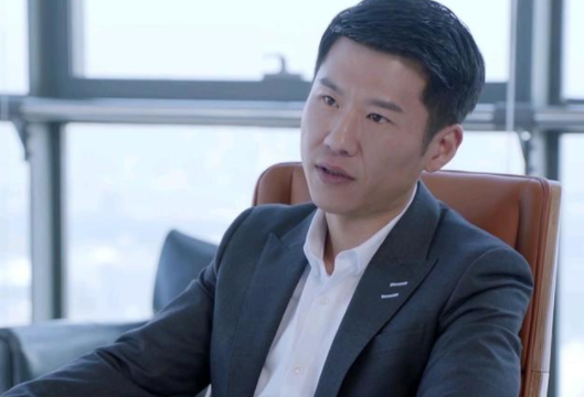 原来他是隐藏的星二代,低调拍戏多年不拼爹,难怪他这么出色!