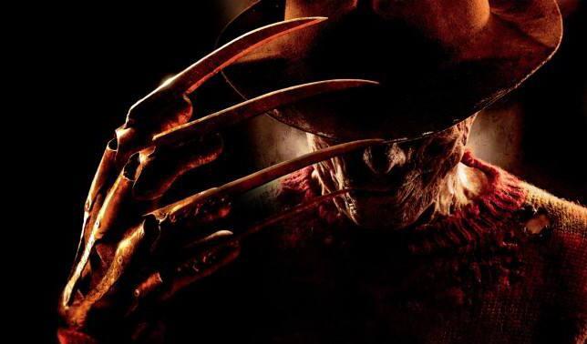 梦境中的守护，梦见已故亲人遭袭，我勇敢阻止