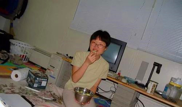 2005年,两人再次发生争吵,何磊提出离婚,陈丹蕾在何磊睡熟时开枪杀死