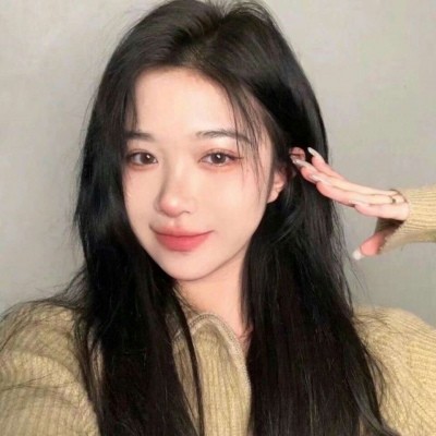 憨憨的可爱女生头像