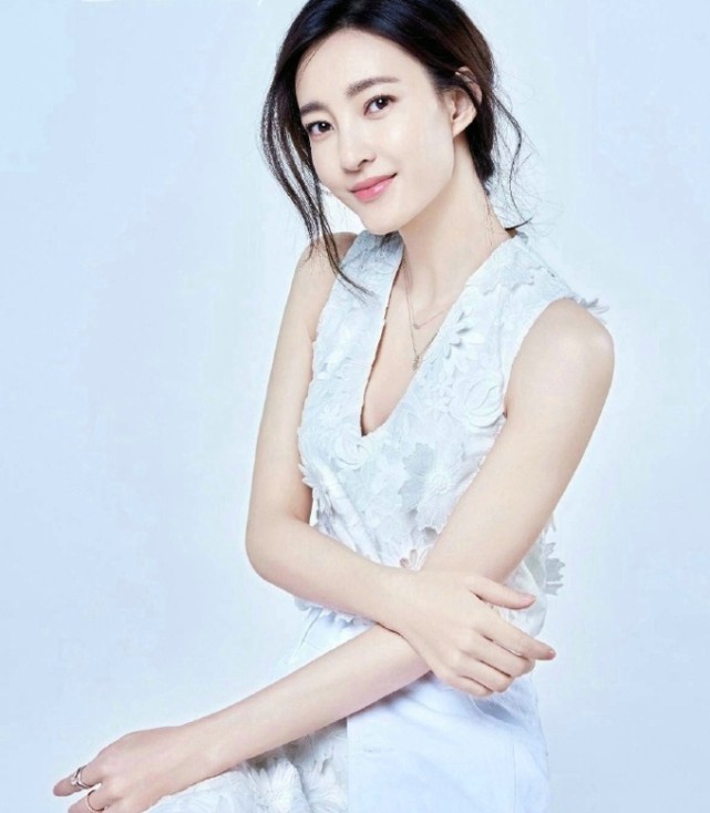 素颜女神王丽坤