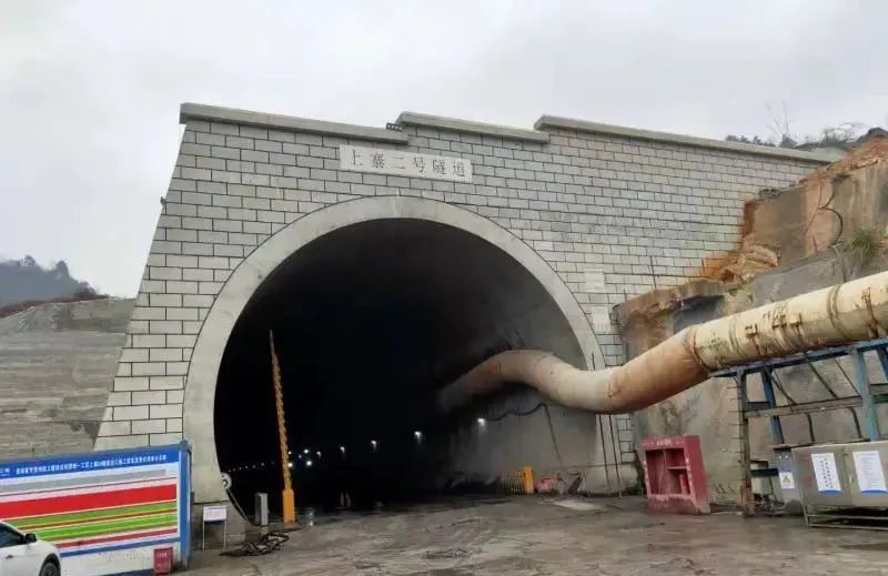 贵南高铁最新进展 都匀境内16座隧道已贯通9座