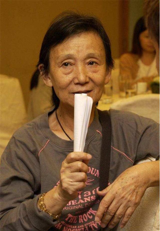 刘立立:琼瑶御用编剧,为爱甘愿"一夫多妻",古稀之年终