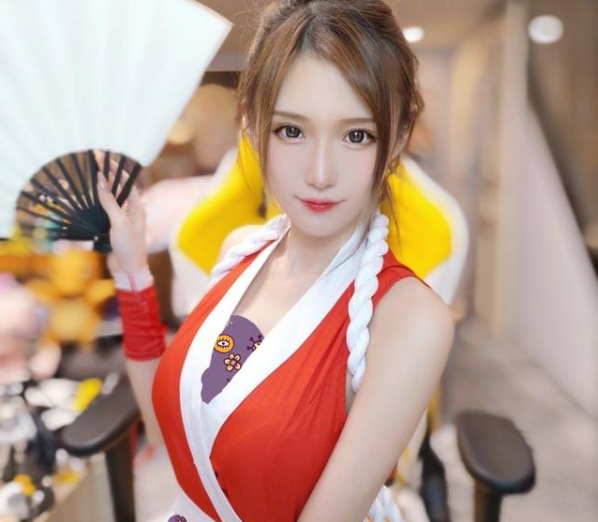 腐团儿惊险cos引来超管观众纷纷截图还是呆萌更有料