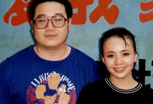 亲儿子不如继女?宋丹丹发文为赵婷祝贺,而巴图却像扶