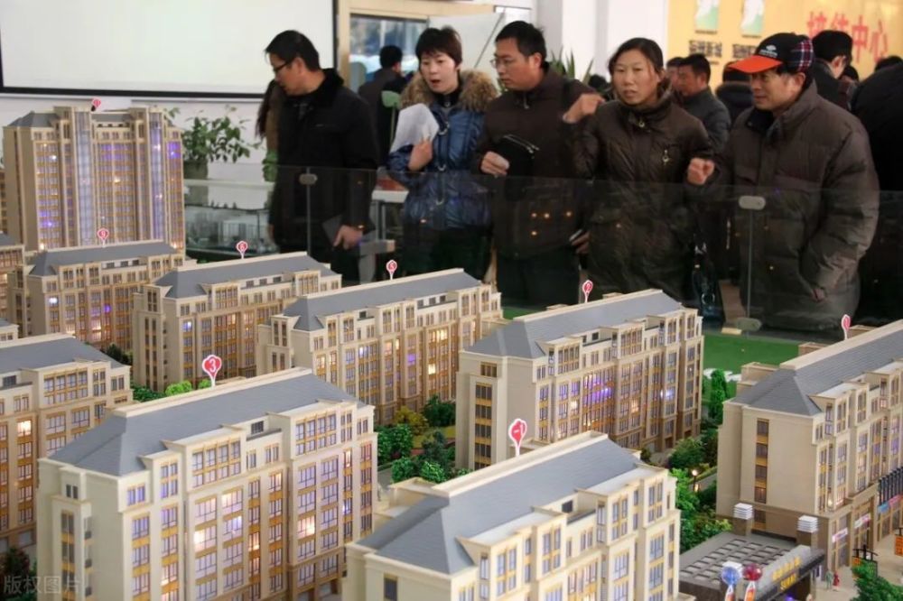 人口少的三线_人口与国情手抄报字少