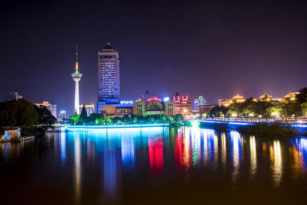 江苏省gdp破万亿的城市_江苏省gdp