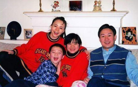 继女拿下金球奖后,宋丹丹情史再次被扒,网友叹:好女人