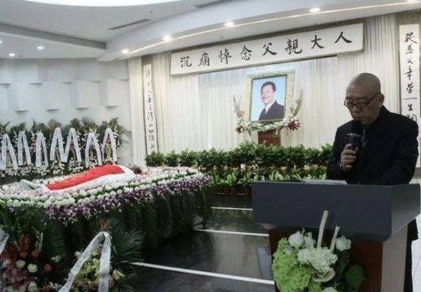 老戏骨黄达亮,照顾重病妻子23年不离不弃,却因拍戏先离人世