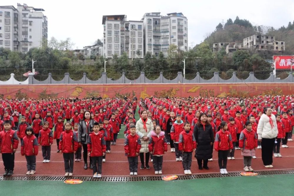 贵阳一中李端棻中学 云岩区枫丹白露小学 南明区第一实验中学 遵义市