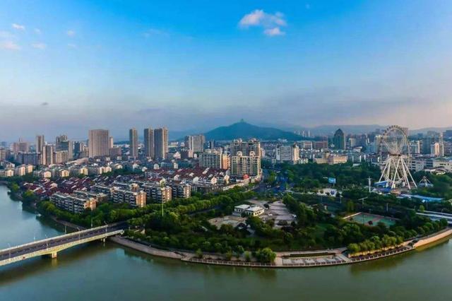 长兴gdp_中国gdp增长图