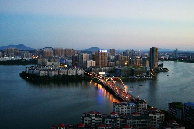 2019年余姚经济总量_余姚到2030年的规划图(3)
