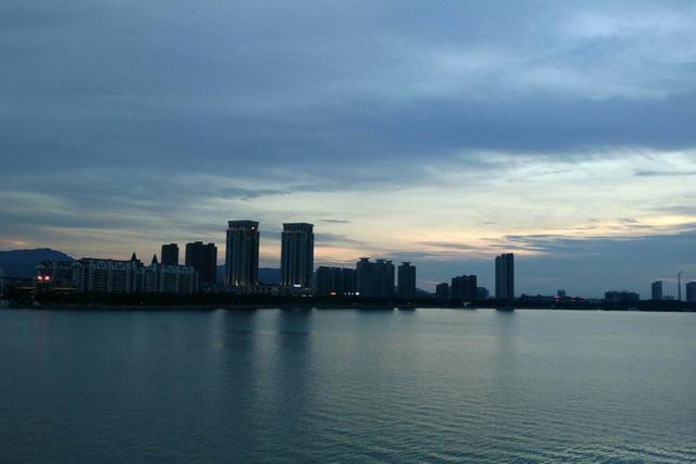 合肥万亿gdp撤县设区_合肥gdp历年图(3)