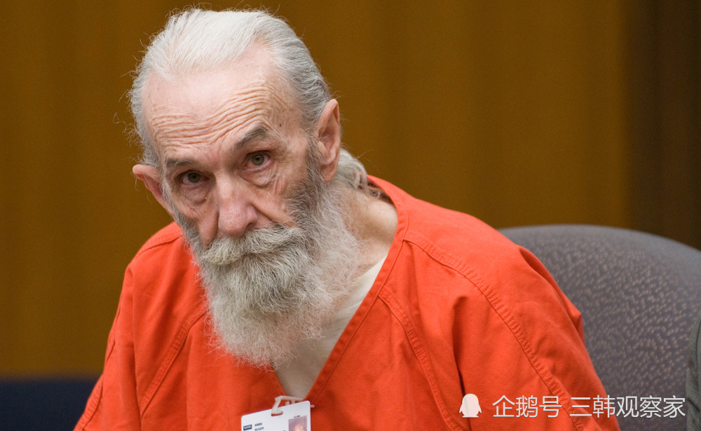 奇怪的搭档犯人口哨_口哨卡通图片(3)