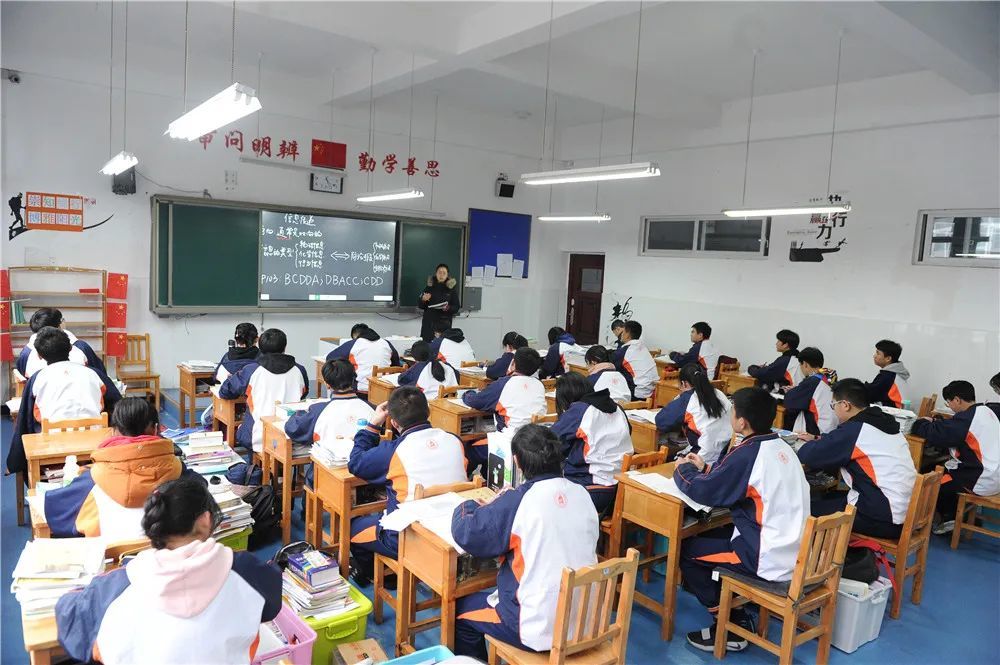 观山湖区gdp2020_贵阳观山湖区图片